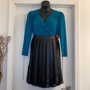 Bold Elements Ocean Drama Top